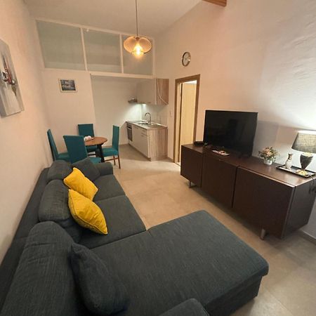 Apartment Kairos Trogir Bagian luar foto